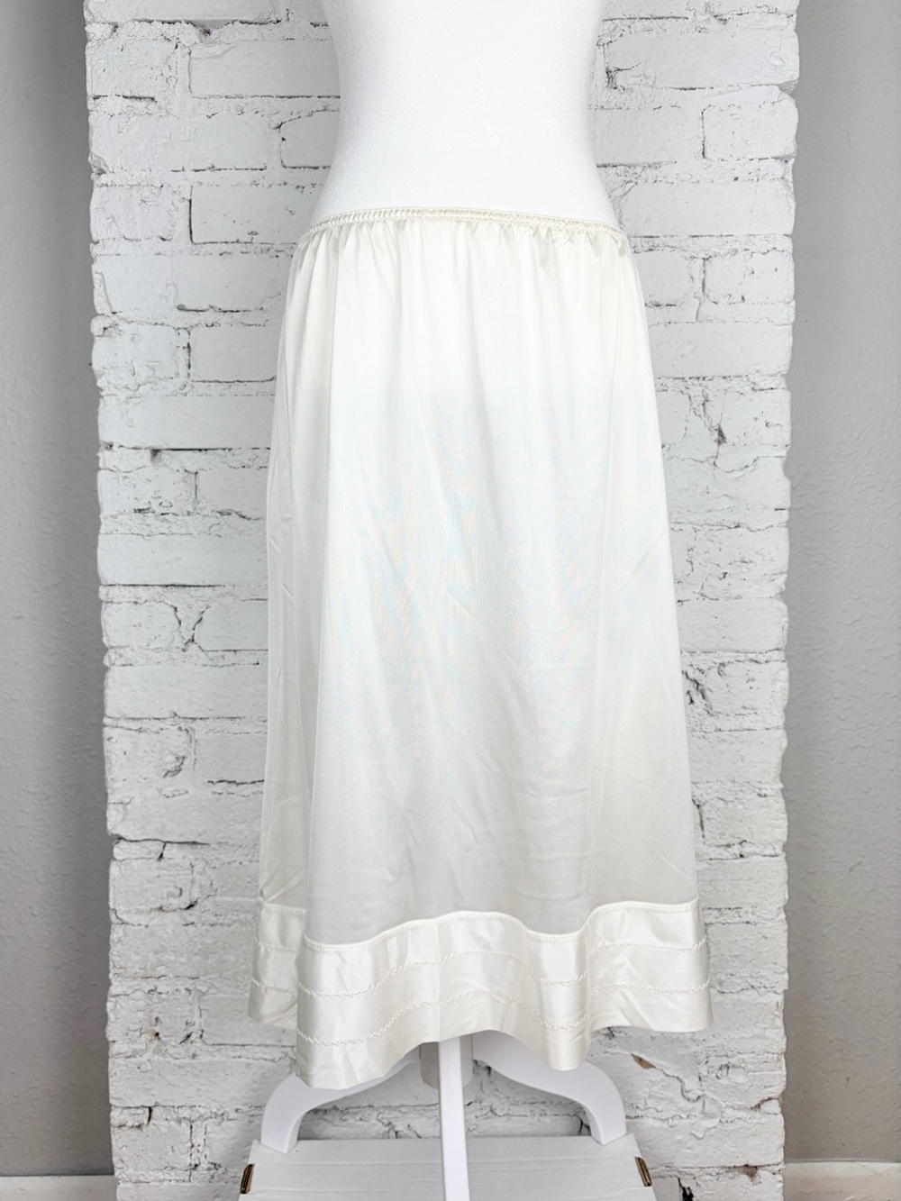 VTG 80s Antron III VTG Nylon White Half Slip Skirt 18W 20W 2X